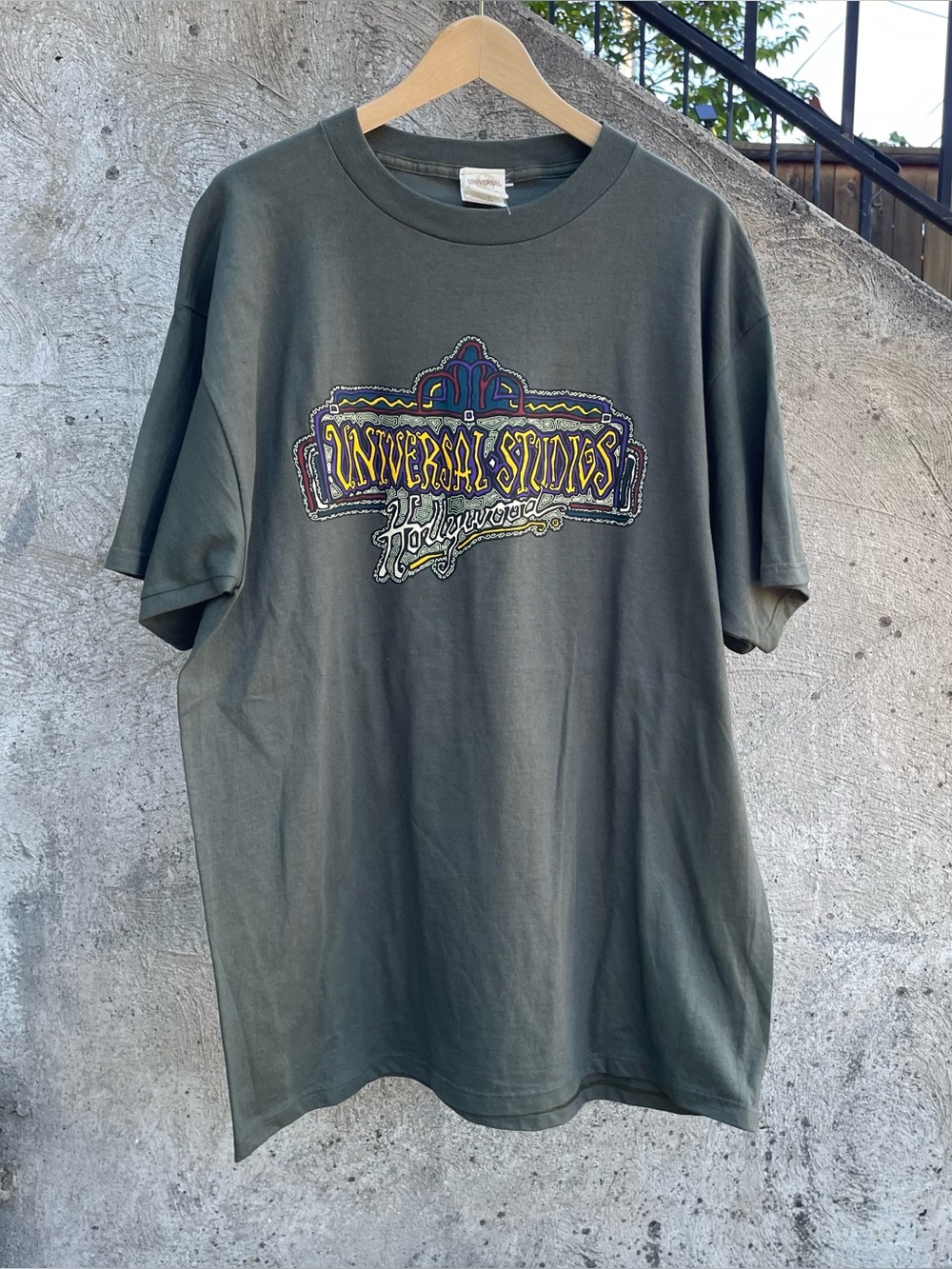 Vintage 90s made in USA Universal Studios Hollywood green shirt size XL